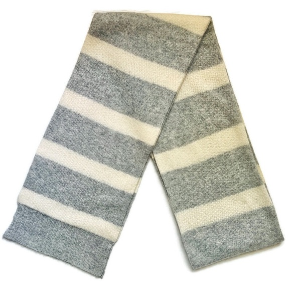 Uniqlo 100% Cashmere Scarf NWOT Gray Cream Stripe - Picture 4 of 6
